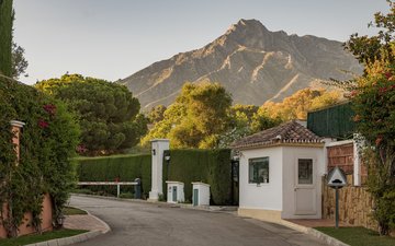 Property slide 14