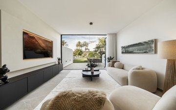 Property slide 10