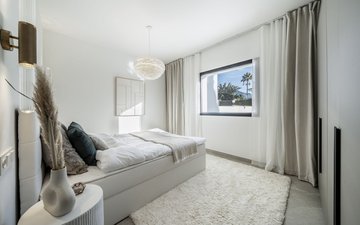 Property slide 19
