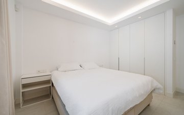 Property slide 31