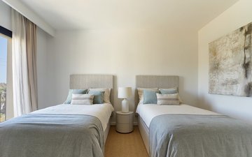 Property slide 31