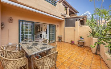 Property slide 18