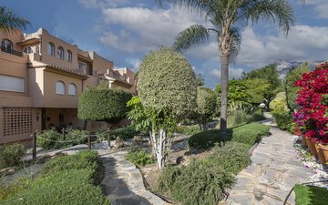 Property slide 43