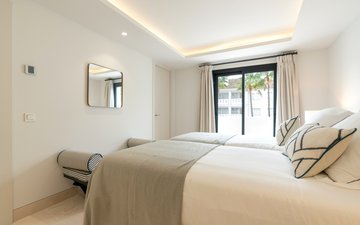 Property slide 24