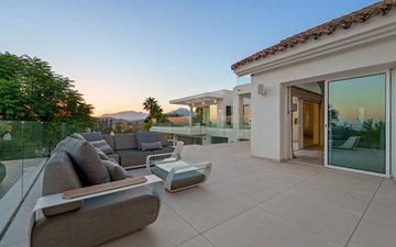 Property slide 18