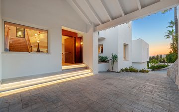 Property slide 10