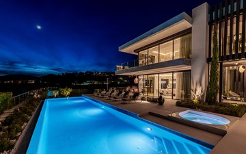Property slide 33