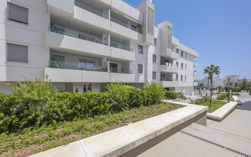 Property slide 16