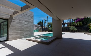 Property slide 60