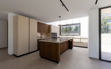 Property slide 25