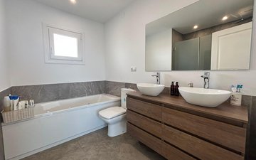 Property slide 20