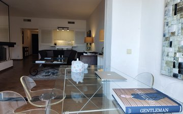 Property slide 32