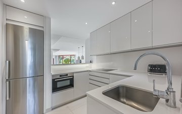 Property slide 10