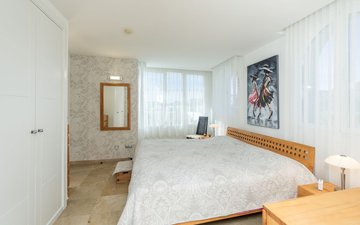 Property slide 26