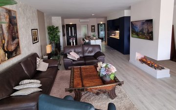 Property slide 19