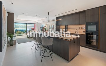 Property slide 21