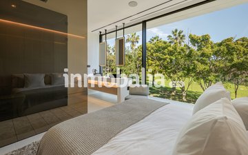 Property slide 21