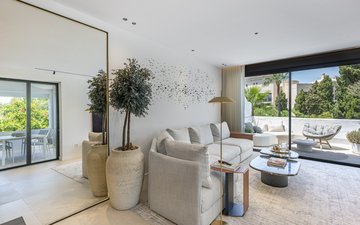 Property slide 10