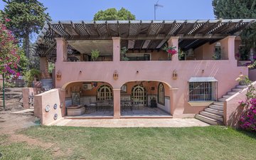 Property slide 17
