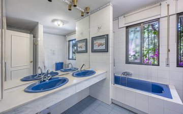 Property slide 31