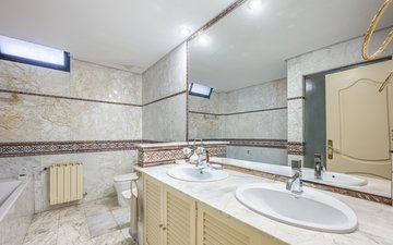 Property slide 20