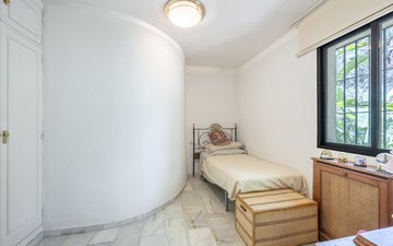 Property slide 40