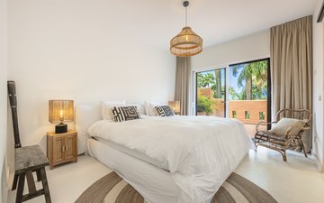 Property slide 22