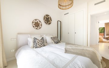 Property slide 24