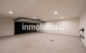 Property slide 24