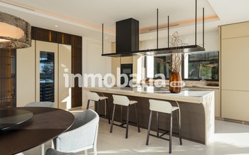 Property slide 10