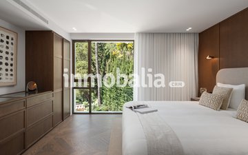 Property slide 25