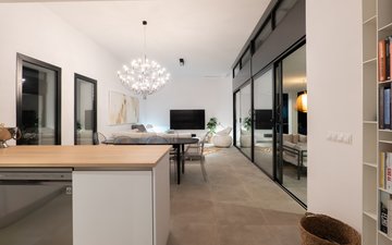 Property slide 32