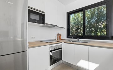 Property slide 19