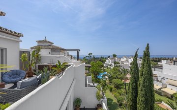 Property slide 32