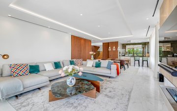 Property slide 18