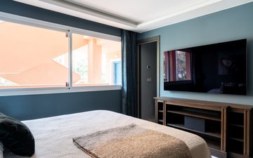 Property slide 14