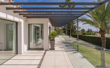 Property slide 44
