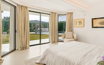 Property slide 19
