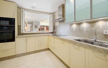 Property slide 51