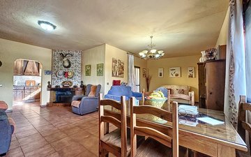 Property slide 16