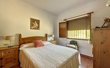 Property slide 22