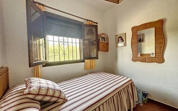 Property slide 25