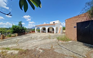 Property slide 23