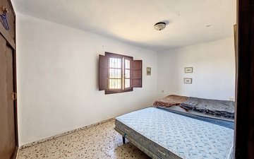 Property slide 14