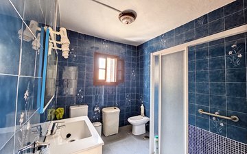 Property slide 16