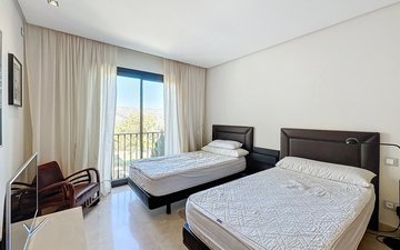 Property slide 25