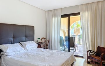 Property slide 20
