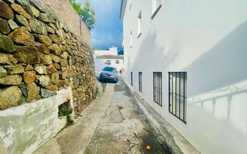 Property slide 17