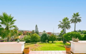 Property slide 10