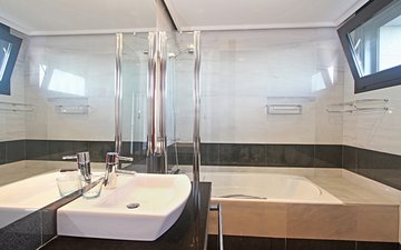 Property slide 32
